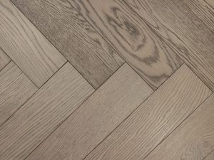 ИНЖЕНЕРНАЯ ДОСКА ALIXFLOOR, АНГЛИЙСКАЯ ЁЛКА, ДУБ КОРИЧНЕВО-СЕРЫЙ