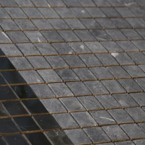 NERO ORIENTE MAT 23X23X4